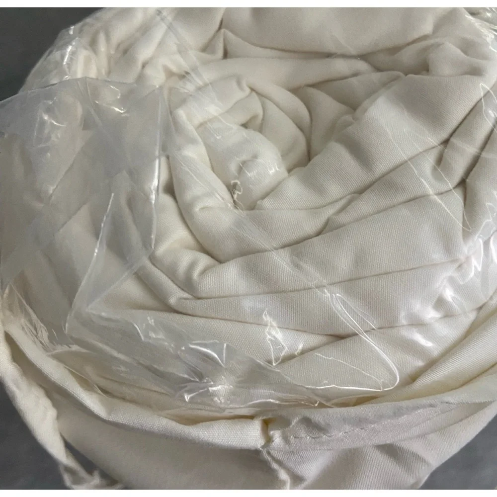 NWT Queen Sheet Set in Ivory with Extra Pillow Cases